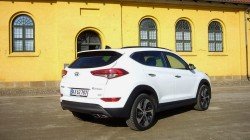 Ny Tuscon er også en ganske rummelig bil med plads til fem, rigtig god plads til fire, og en god portion bagage.