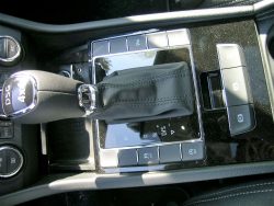 Et helt almindeligt gearskifte til en automatkasse, og det vilde S ualmindelig diskret. 