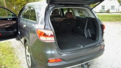 To, fem eller syv personer eller enorme mængder bagage til en begrænsede mængde til syv, Sorento er en helt klassisk SUV med valgmuligheder.