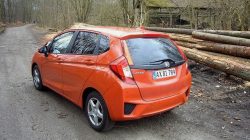 Jazz har fået en meget anderledes design som nu ligger tættere op af det man forbinder med en Honda. 