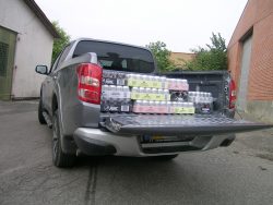 Når bilen er uden landindsats og krog, måtte vi opgive den oprindelige plan, og finde på en anden form for last, som ikke ville give synlige skader på bilen.