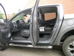 Man kan selvføglelig diskutere, om man skal vælge en den store kabine, men det er rart at kunne låse for værdifulde genstande. FUllback har også en velindrettet kabine og godt udsyn.