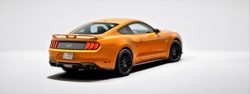 Mustang er en af bilhistoriens levende legender, og 2018 versionen har 421 HK.