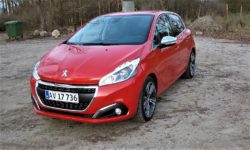 Peugeot 208 er den mest solgte bil i Danmark 2016 med 9381 biler, men 208 er også den mest populære som privatleaset bil. 3434 308'ere blev privatleaset i 2016.