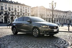 Den tidligere model Fiat TIpo, var den sidste Fiat i mellemklassen, der havde forniftuge salgstal. Nu er Tipo tilbage.