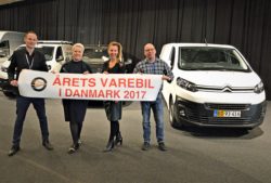 Titlen som Årets Varebil i Danmark 2017 til Proace, er underligt nok Toyotas første danske titel for en bil tilegnet godstransport. ProAce er en af tre identiske modeller, en bil med åbenlyse fordele, men også med nogle mindre gode sider.